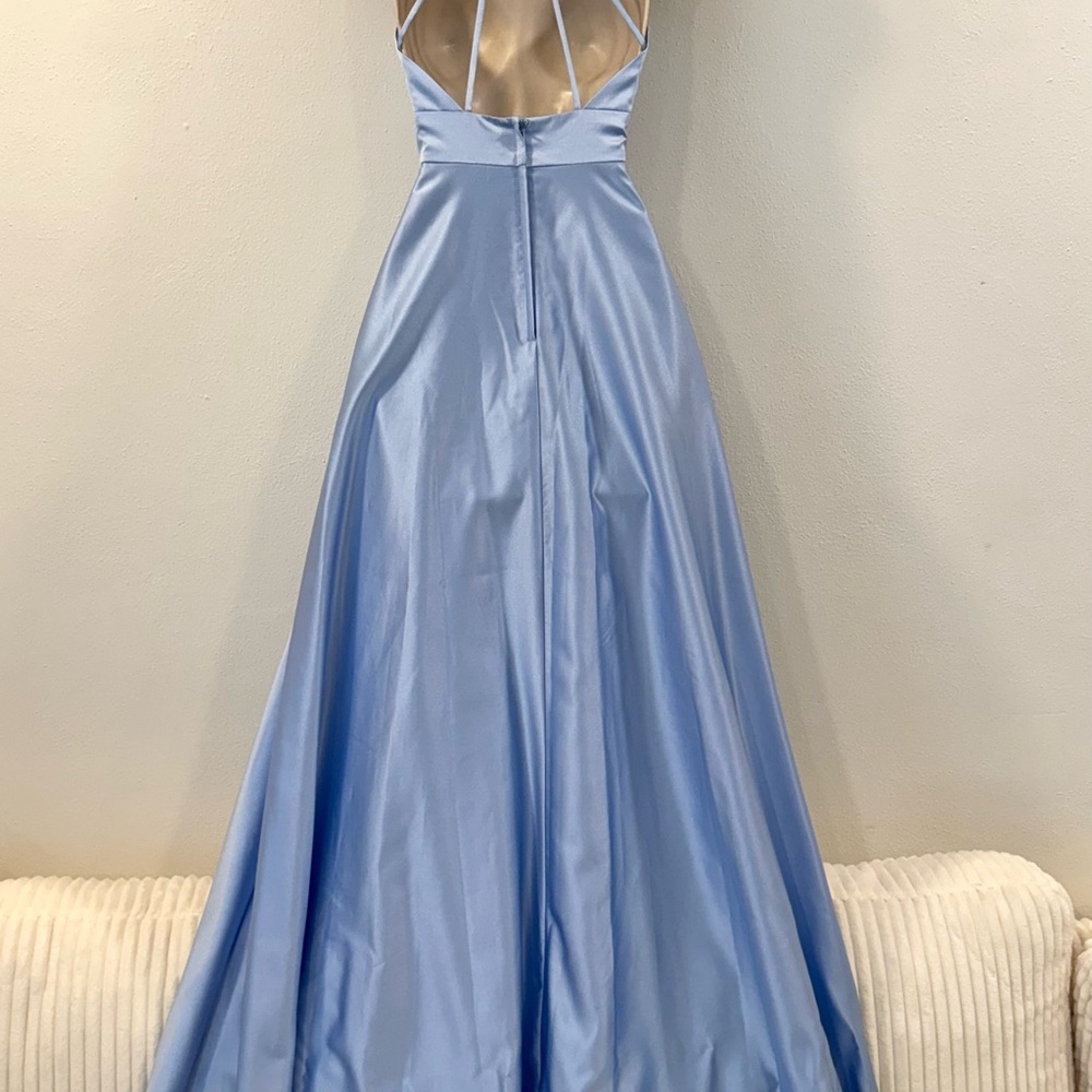 Baby blue mesh v cutout long formal prom dress with halter neckline - Picture 3 of 7